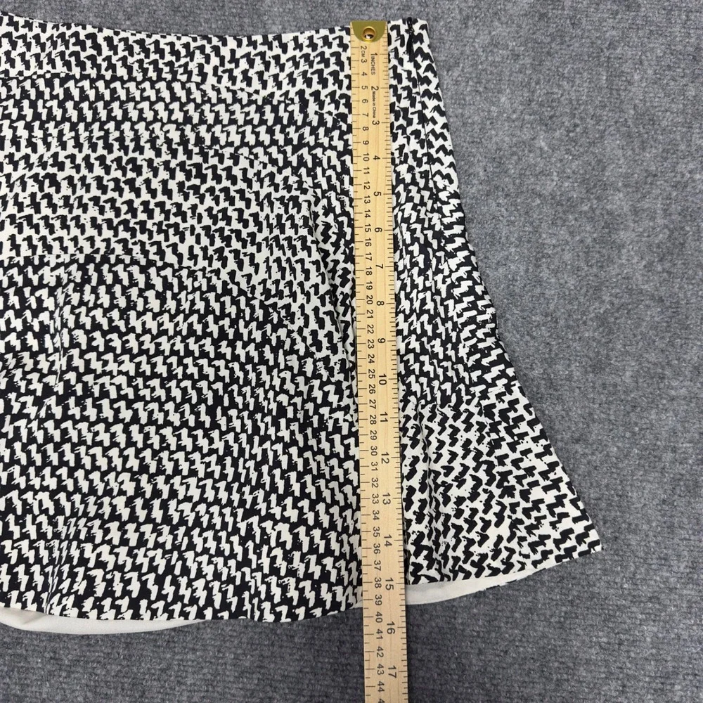 Diane von Furstenberg Skirt Womens M Black White Silk‎ Abstract Flounce Luxury